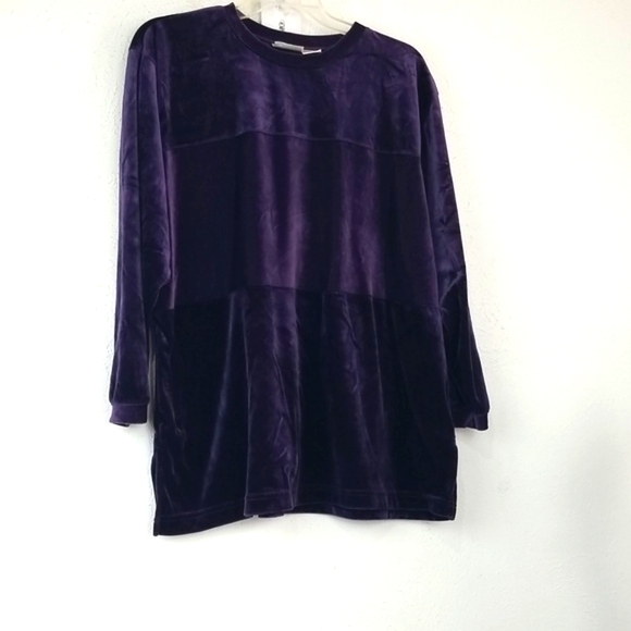 Russ Sweaters - Russ Woman sz 2X purple velvet shirt with long sleeves and front band of ribbing